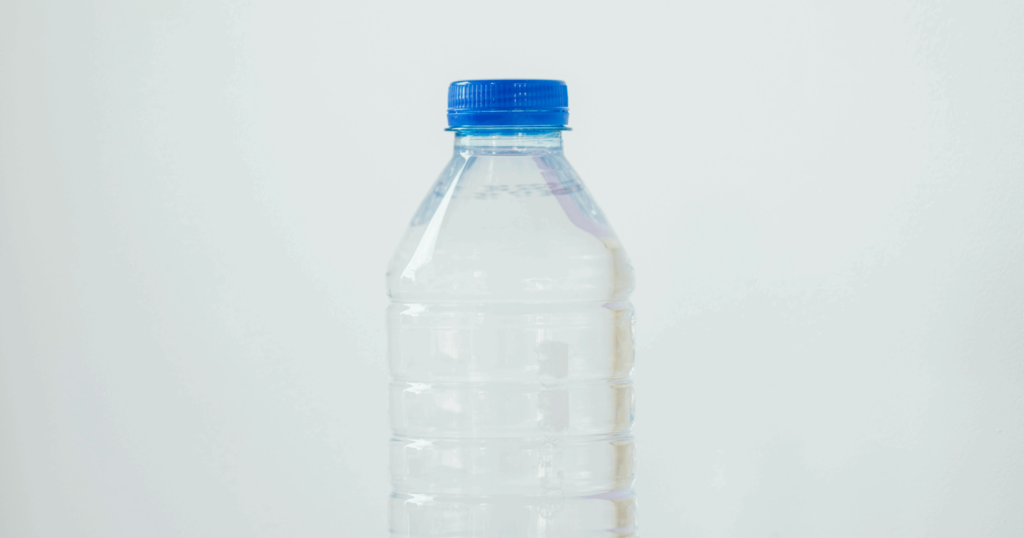 ¿Estás Bebiendo Nanoplásticos en tu Agua Embotellada? 6 ¿Estás Bebiendo Nanoplásticos en tu Agua Embotellada? 6 - Clave Web