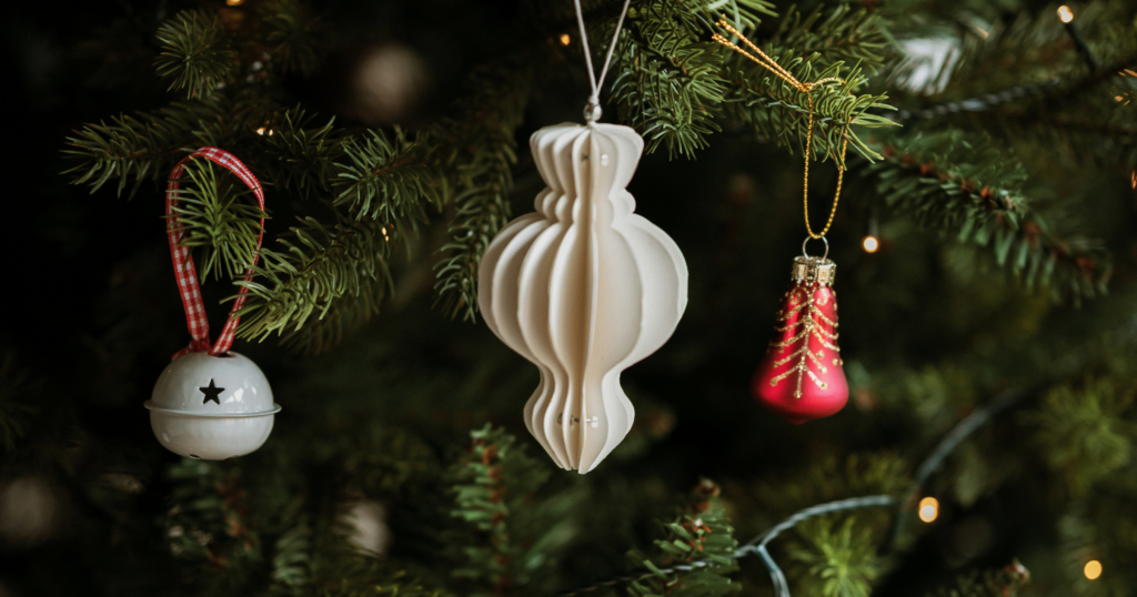 Bioplásticos en Navidad: una opción sostenible y eco-friendly para reducir la contaminación 8 Bioplásticos en Navidad: una opción sostenible y eco-friendly para reducir la contaminación 8 - Clave Web